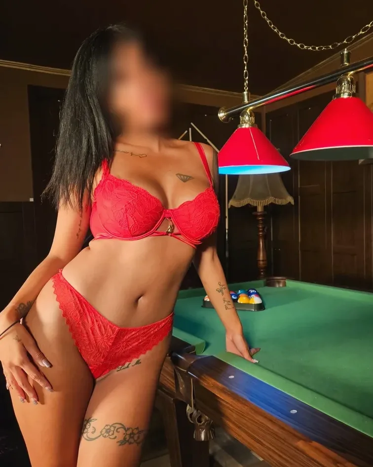 Cecilia, 34