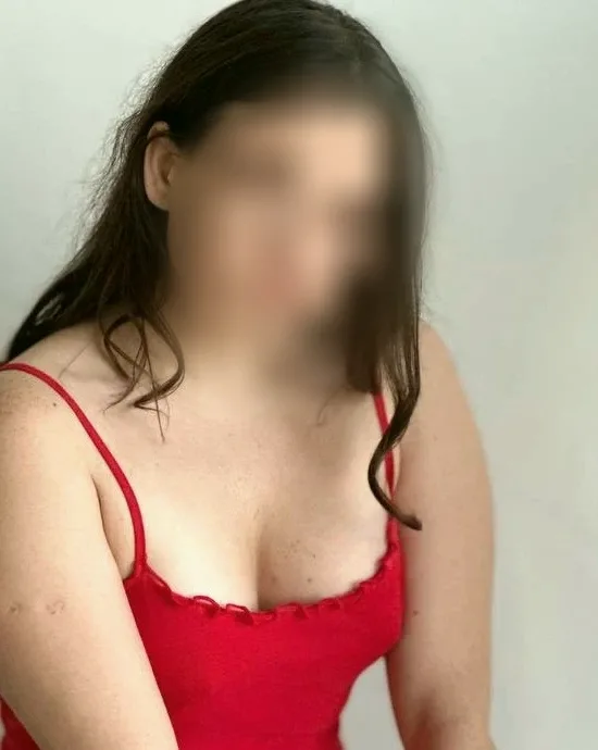 Eija, 28