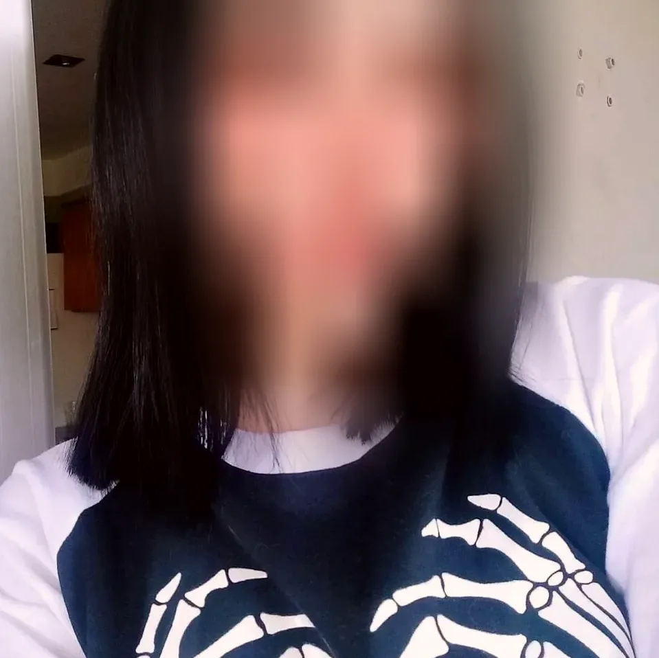 Elli, 20