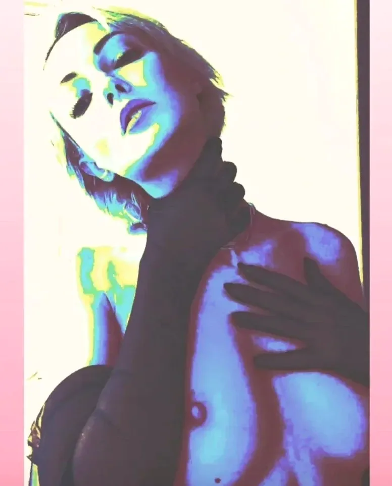 Nea, 33